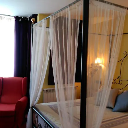 Virginia R.h. Hotel 2*