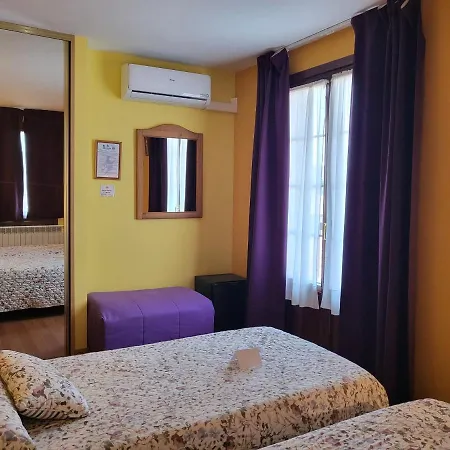 Hotell Virginia R.h. 2*